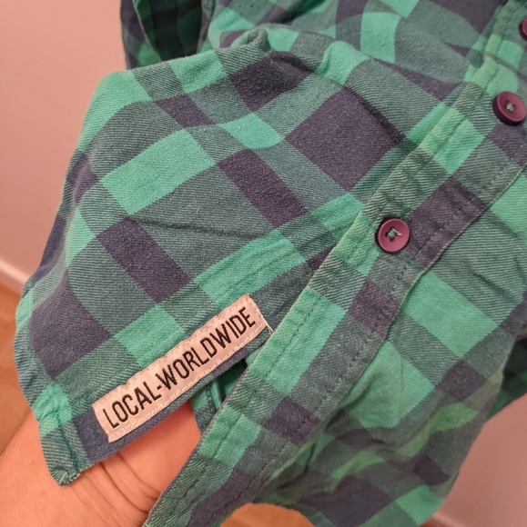 Light green/blue plaid flannel from Kavu - Picture 4 of 4